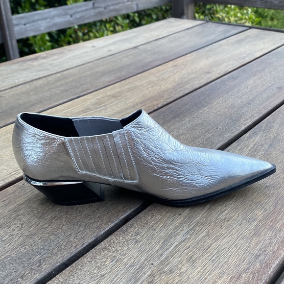 Calvin Klein New Silver Booties Cowboy Boots Western Women Size 6.5M Pointed Toe - Picture 2 of 11